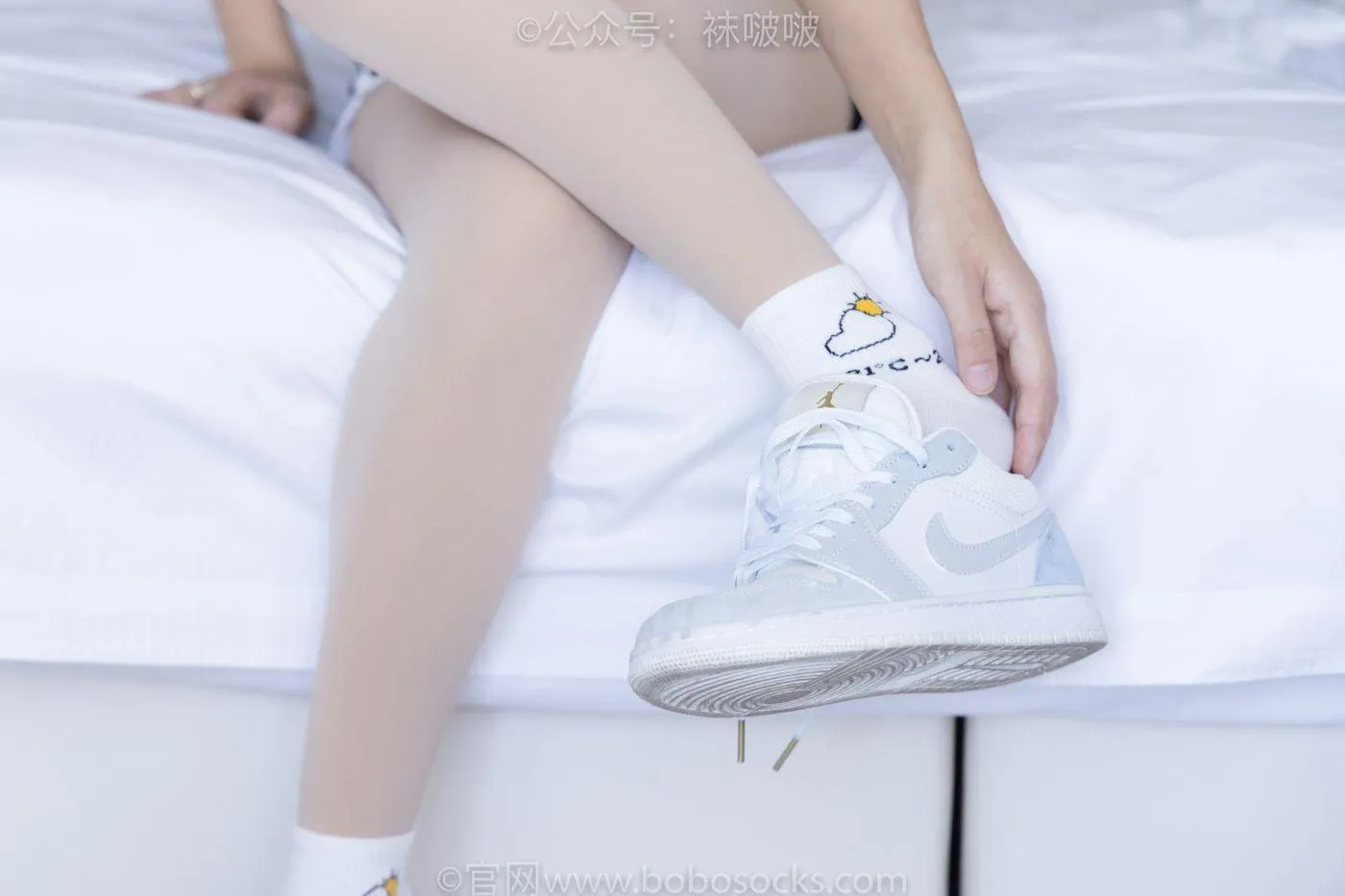 [BoBoSocks袜啵啵]NO.031 小奶熊-AJ板鞋、白棉袜、厚肉丝 [149P]插图